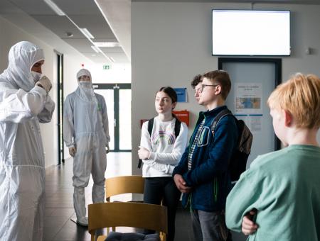 Seznámení s elektronovou mikroskopií pro základní a střední školy